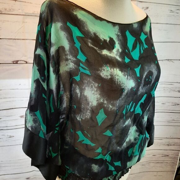 2/$20 EXPRESS Flowy Silk Blouse - Picture 3 of 10